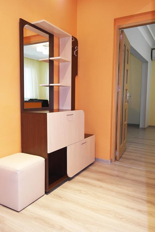 Water House Apartment Shumen Exterior photo